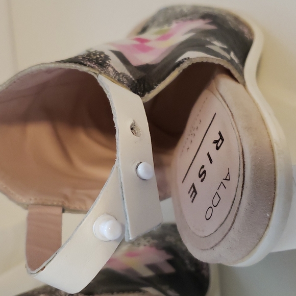 SOLD - Picture 6 of 8